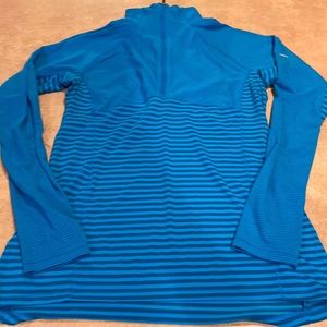 Women’s Columbia quarter zip shirt, size medium
